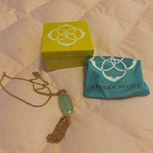 Kendra Scott necklace